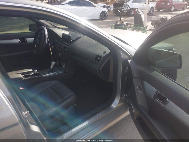 44912768 :رقم المزاد ، WDDGF5EB1AF440821 vin ، 2010 Mercedes-benz C 300 Sport مزاد بيع
