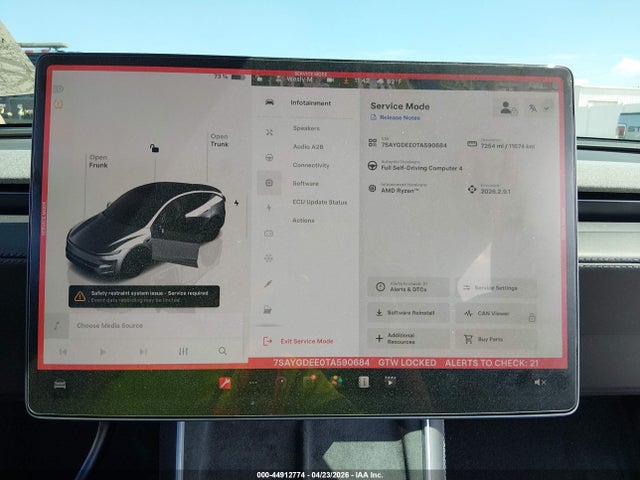 Продаж на аукціоні авто 2026 Tesla Model Y All-wheel Drive/long Range Launch Series/premium All-wheel Drive, vin: 7SAYGDEE0TA590684, номер лоту: 44912774