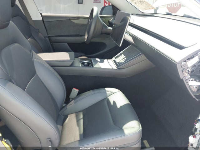 Продаж на аукціоні авто 2026 Tesla Model Y All-wheel Drive/long Range Launch Series/premium All-wheel Drive, vin: 7SAYGDEE0TA590684, номер лоту: 44912774