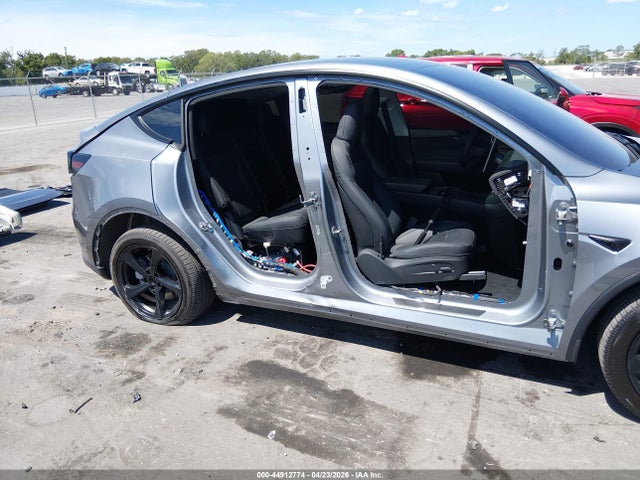 Продаж на аукціоні авто 2026 Tesla Model Y All-wheel Drive/long Range Launch Series/premium All-wheel Drive, vin: 7SAYGDEE0TA590684, номер лоту: 44912774