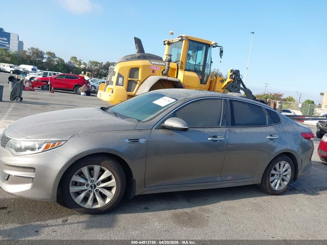 Продажа на аукционе авто 2016 Kia Optima Ex, vin: 5XXGU4L34GG037884, номер лота: 44912785