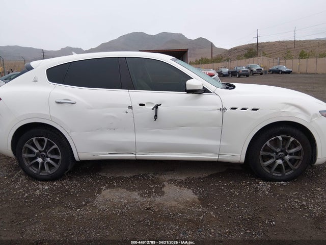 44912789 :رقم المزاد ، ZN661YUA3LX344862 vin ، 2020 Maserati Levante S مزاد بيع