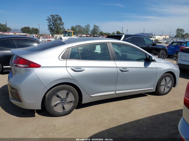 44912818 :رقم المزاد ، KMHC75LCXNU279576 vin ، 2022 Hyundai Ioniq Hybrid Se مزاد بيع
