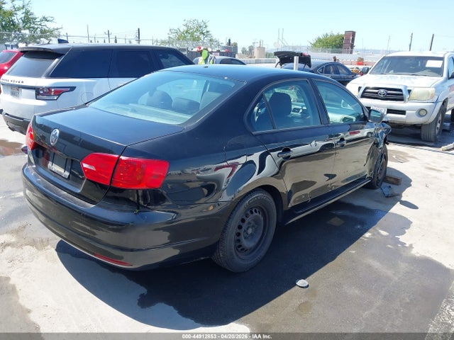 44912853 :رقم المزاد ، 3VW2K7AJ8CM467717 vin ، 2012 Volkswagen Jetta 2.0l S مزاد بيع