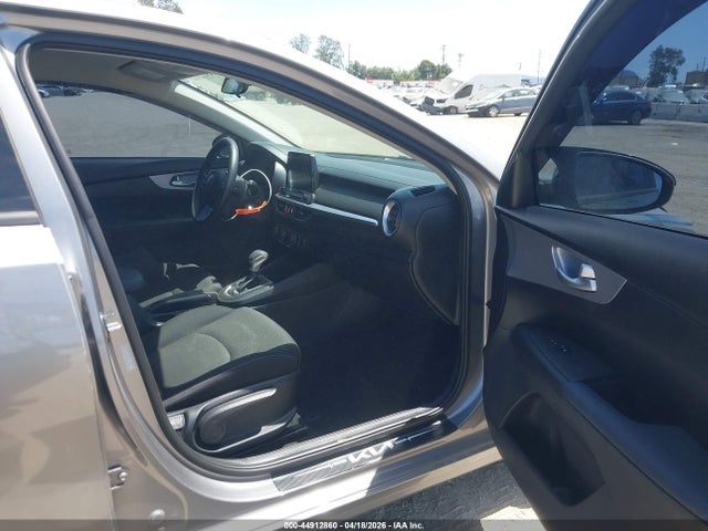 44912860 :رقم المزاد ، 3KPF24AD1PE648008 vin ، 2023 Kia Forte Lxs مزاد بيع