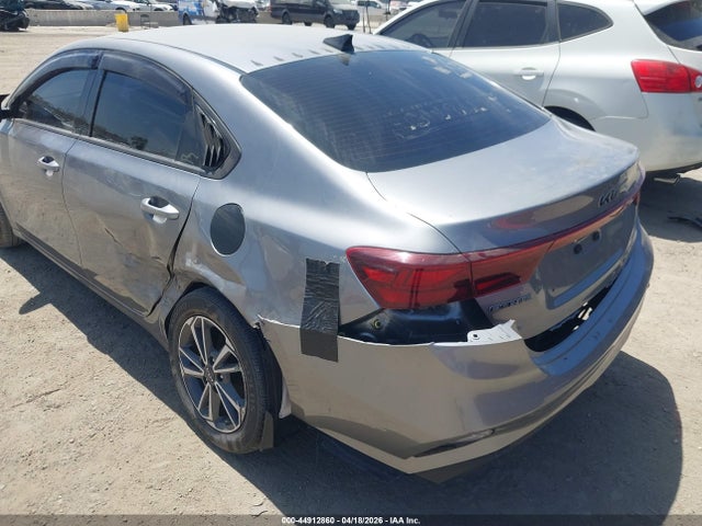 44912860 :رقم المزاد ، 3KPF24AD1PE648008 vin ، 2023 Kia Forte Lxs مزاد بيع