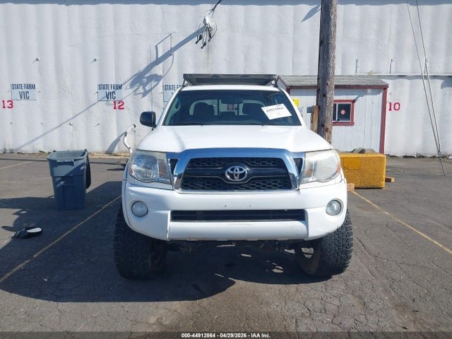 44912864 :رقم المزاد ، 5TFLU4EN1BX018689 vin ، 2011 Toyota Tacoma Base V6 مزاد بيع