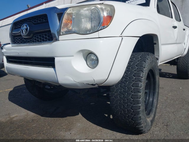44912864 :رقم المزاد ، 5TFLU4EN1BX018689 vin ، 2011 Toyota Tacoma Base V6 مزاد بيع