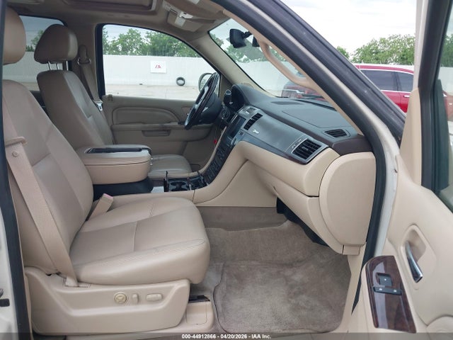 44912866 :رقم المزاد ، 1GYS4EEJ6CR196807 vin ، 2012 Cadillac Escalade Hybrid Standard مزاد بيع
