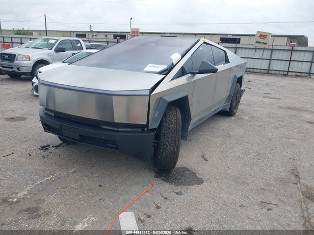 Tesla Cybertruck 2025 7G2CEHED9SA081510 Image 2