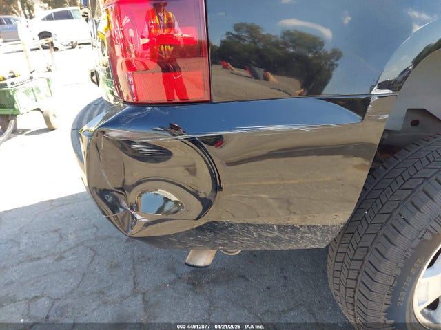 44912877 :رقم المزاد ، 1GNSCAE00BR399271 vin ، 2011 Chevrolet Tahoe Ls مزاد بيع