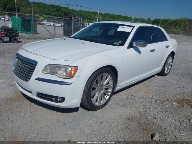 2013 Chrysler 300c მანქანა იყიდება აუქციონზე, vin: 2C3CCAET6DH740154, აუქციონის ნომერი: 44912879
