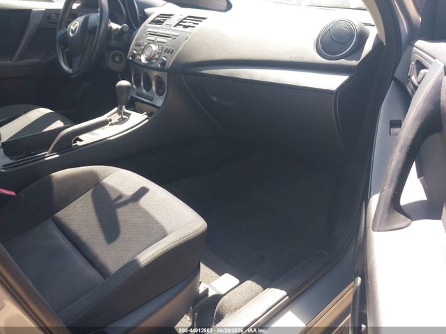 Продажа на аукционе авто 2011 Mazda Mazda3 I Sport, vin: JM1BL1UG9B1482915, номер лота: 44912903
