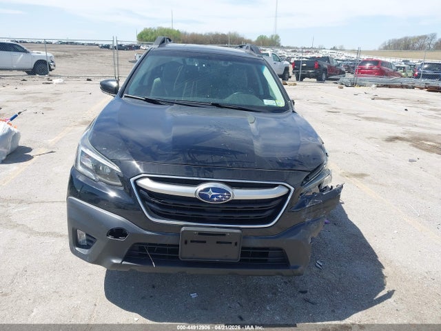 44912906 :رقم المزاد ، 4S4BTAEC2L3204645 vin ، 2020 Subaru Outback Premium مزاد بيع