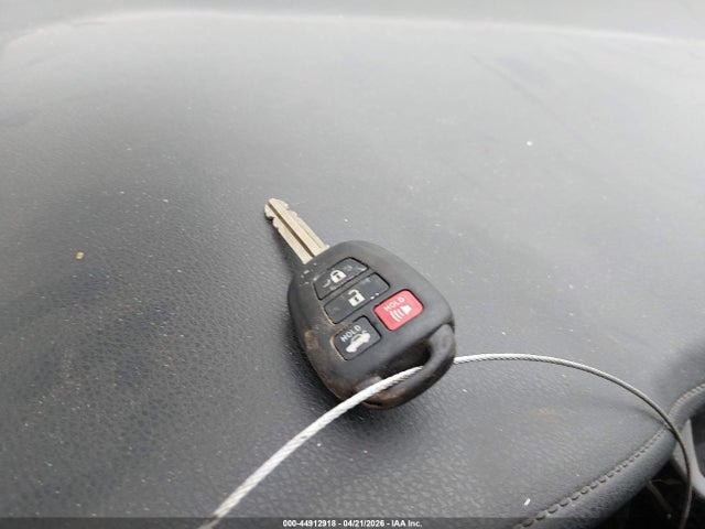 Toyota COROLLA SE 2017 5YFBURHE0HP614632 Image 11