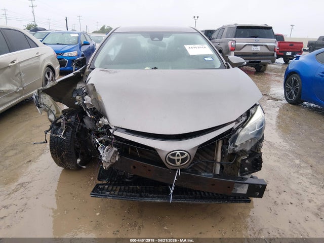 Toyota COROLLA SE 2017 5YFBURHE0HP614632 Image 13
