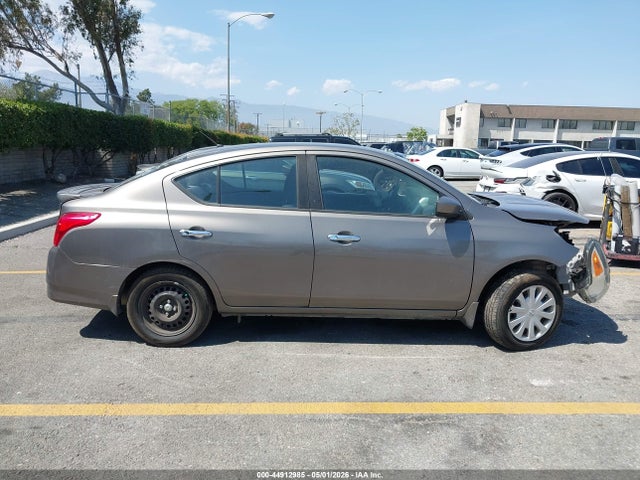 3N1CN7AP8HL816491 Nissan Versa 1.6 Sv