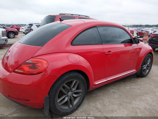 44913027 :رقم المزاد ، 3VWJP7ATXCM660711 vin ، 2012 Volkswagen Beetle 2.5l مزاد بيع