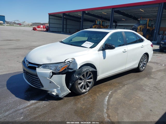 Toyota CAMRY XLE 2017 4T1BF1FK6HU722966 Image 2