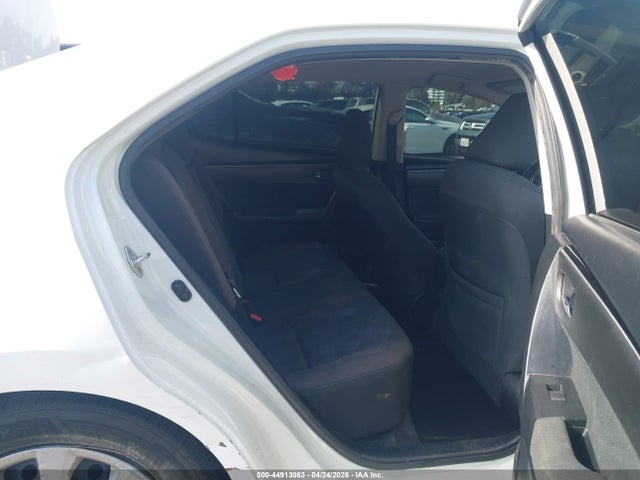 Toyota COROLLA LE 2018 2T1BURHE3JC069130 Image 8
