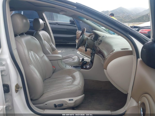 44913075 :رقم المزاد ، 2C3HE66G4YH108743 vin ، 2000 Chrysler 300m مزاد بيع