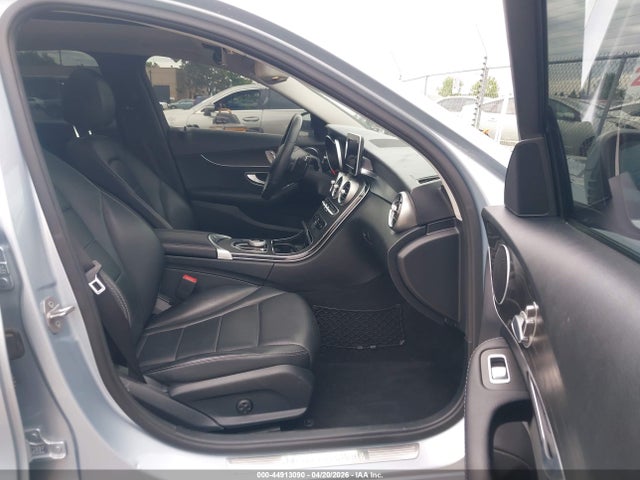 55SWF4JBXHU229670 Mercedes-Benz C 300