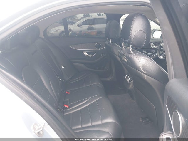 55SWF4JBXHU229670 Mercedes-Benz C 300