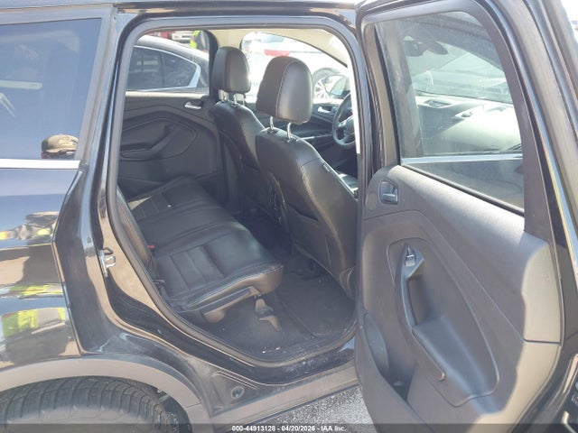 44913128 :رقم المزاد ، 1FMCU9JX9FUA05132 vin ، 2015 Ford Escape Titanium مزاد بيع