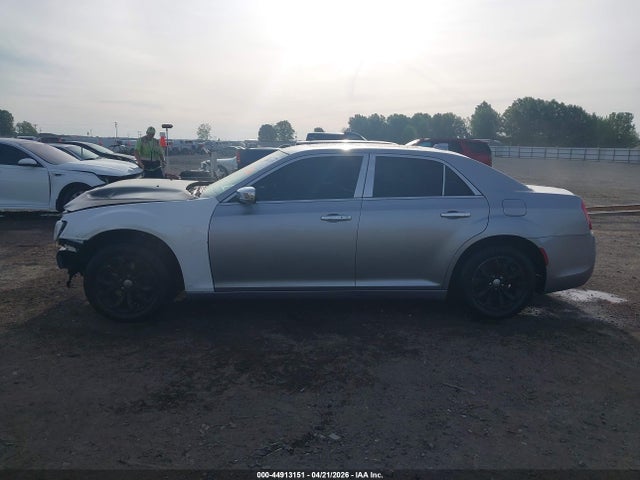 Продажа на аукционе авто 2016 Chrysler 300 Limited, vin: 2C3CCAAG1GH211983, номер лота: 44913151
