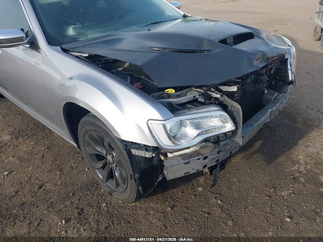 Продажа на аукционе авто 2016 Chrysler 300 Limited, vin: 2C3CCAAG1GH211983, номер лота: 44913151