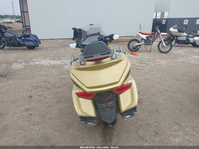 Продажа на аукционе авто 2025 Honda Gl1800 D, vin: JH2SC7959SK701156, номер лота: 44913194