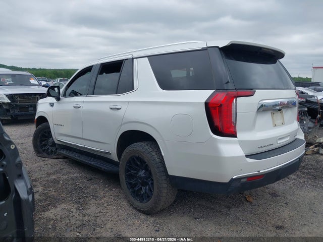 44913210 :رقم المزاد ، 1GKS2BKD4NR323151 vin ، 2022 Gmc Yukon 4wd Slt مزاد بيع