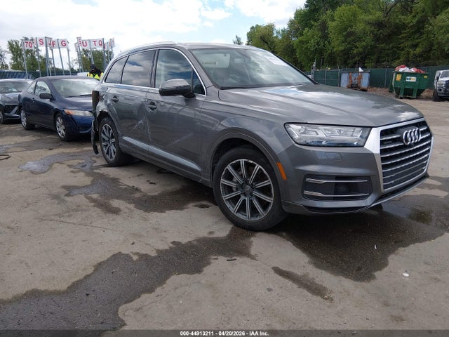44913211 :رقم المزاد ، WA1LAAF74HD000456 vin ، 2017 Audi Q7 3.0t Premium مزاد بيع