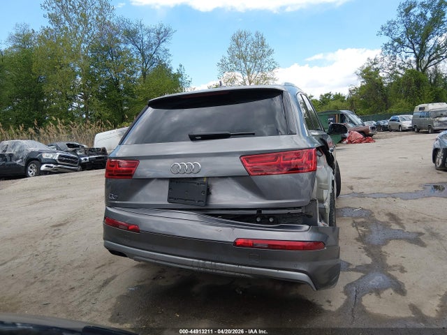 44913211 :رقم المزاد ، WA1LAAF74HD000456 vin ، 2017 Audi Q7 3.0t Premium مزاد بيع
