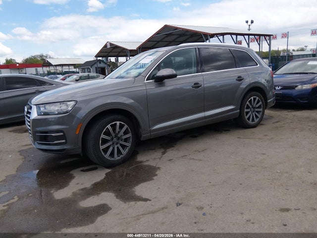 44913211 :رقم المزاد ، WA1LAAF74HD000456 vin ، 2017 Audi Q7 3.0t Premium مزاد بيع