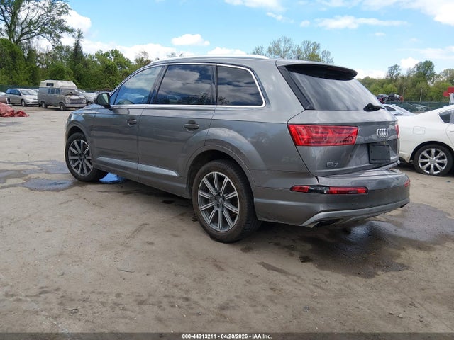 44913211 :رقم المزاد ، WA1LAAF74HD000456 vin ، 2017 Audi Q7 3.0t Premium مزاد بيع
