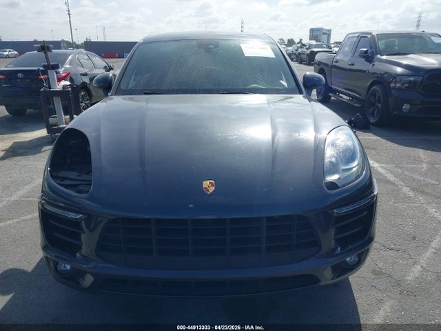 Auction sale of the 2018 Porsche Macan Sport Edition, vin: WP1AA2A59JLB19588, lot number: 44913303