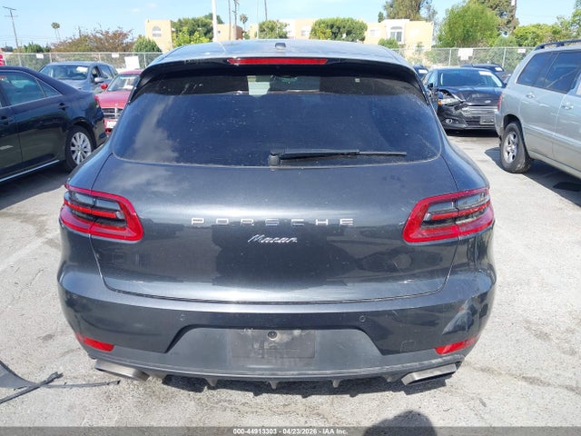 Auction sale of the 2018 Porsche Macan Sport Edition, vin: WP1AA2A59JLB19588, lot number: 44913303