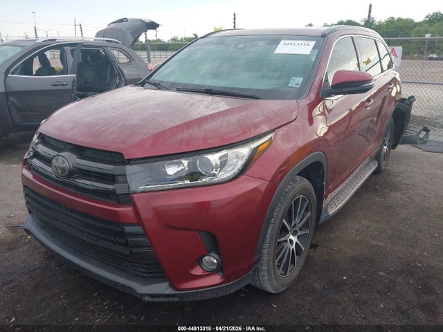 5TDKZRFHXHS519050 Toyota Highlander Se