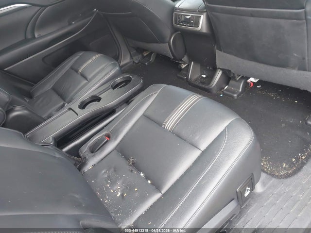 5TDKZRFHXHS519050 Toyota Highlander Se