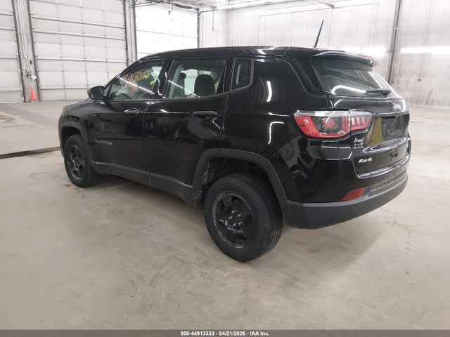 44913333 :رقم المزاد ، 3C4NJDAB8JT464944 vin ، 2018 Jeep Compass Sport 4x4 مزاد بيع