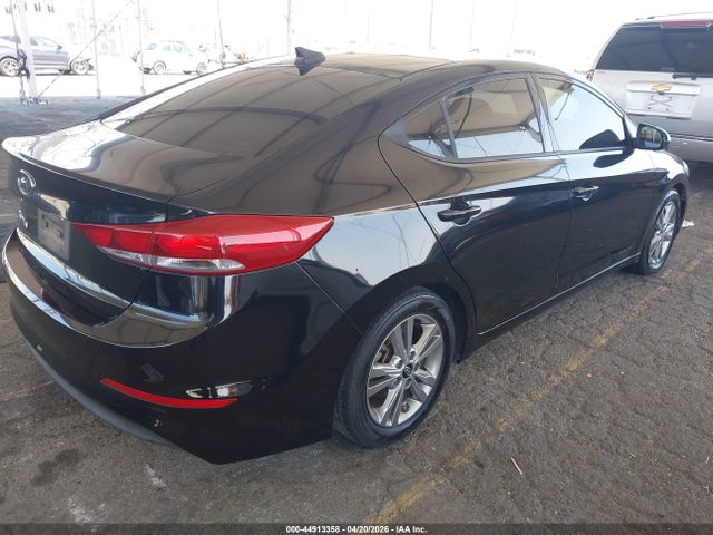 Hyundai Elantra Value Edition 2018 5NPD84LF9JH374287 Image 4