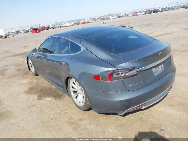 2013 Tesla Model S Performance მანქანა იყიდება აუქციონზე, vin: 5YJSA1CP4DFP17707, აუქციონის ნომერი: 44913402