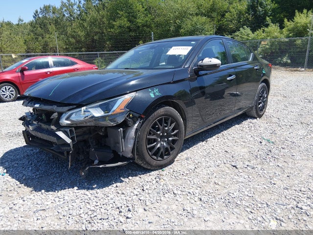 44913410 :رقم المزاد ، 1N4BL4BV6MN365149 vin ، 2021 Nissan Altima S Fwd مزاد بيع