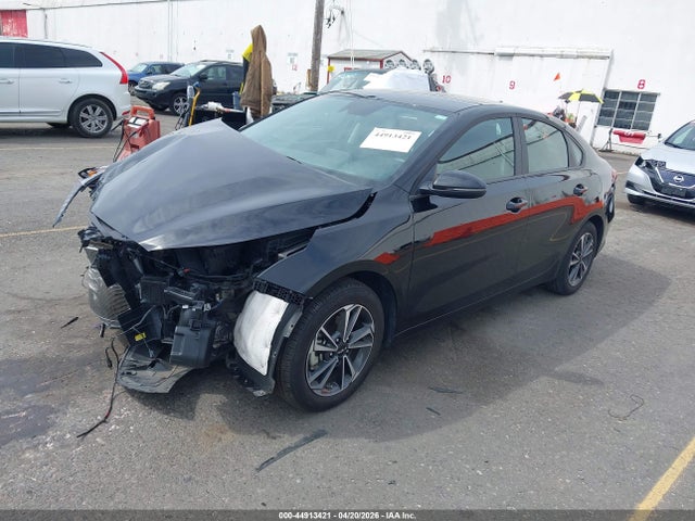 KIA Forte Lxs 2024 3KPF24AD3RE811499 Image 2
