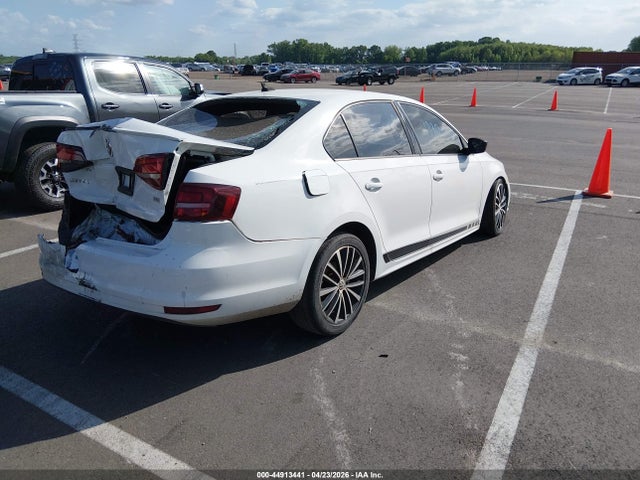 2016 Volkswagen Jetta 1.8t Sport მანქანა იყიდება აუქციონზე, vin: 3VWD17AJ9GM400190, აუქციონის ნომერი: 44913441