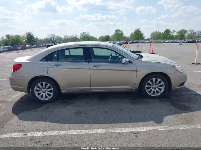Aukcja sprzedaży 2013 Chrysler 200 Limited, vin: 1C3CCBCG0DN571431, numer aukcji: 44913444