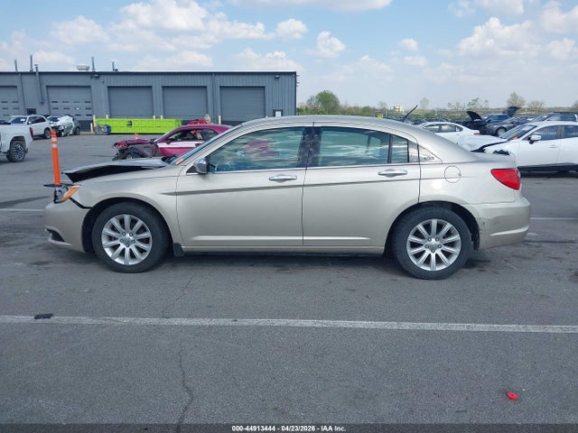 Aukcja sprzedaży 2013 Chrysler 200 Limited, vin: 1C3CCBCG0DN571431, numer aukcji: 44913444