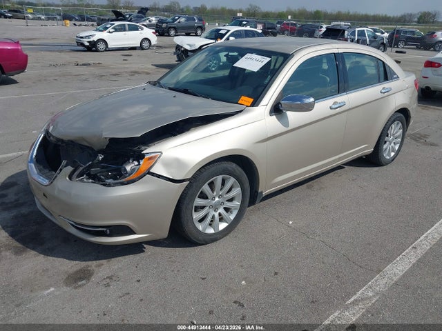 Aukcja sprzedaży 2013 Chrysler 200 Limited, vin: 1C3CCBCG0DN571431, numer aukcji: 44913444
