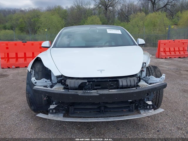 Tesla Model 3 Standard Range Plus Rear-wheel Drive 2021 5YJ3E1EAXMF989616 Image 12